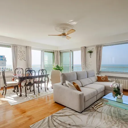 Apartment Bellevue Sea Views & Heart Of