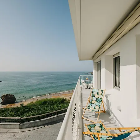 Bellevue Sea Views & Heart Of Apartment *
